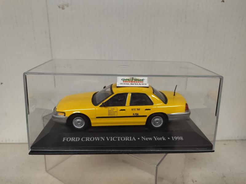 FORD CROWN VICTORIA 1998 TAXI NEW YORK USA 143 ALTAYA IXO 0