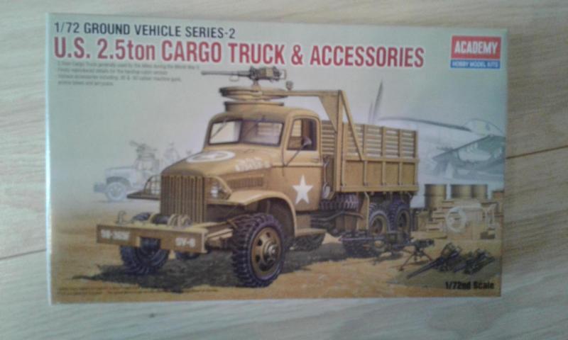 Cargo truck

1/72 új 3.000,-
