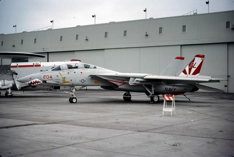 F-14A160666VF-111Mirimar1982