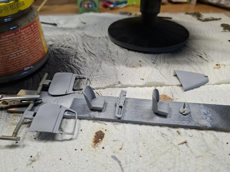 a belső tér pár darabja