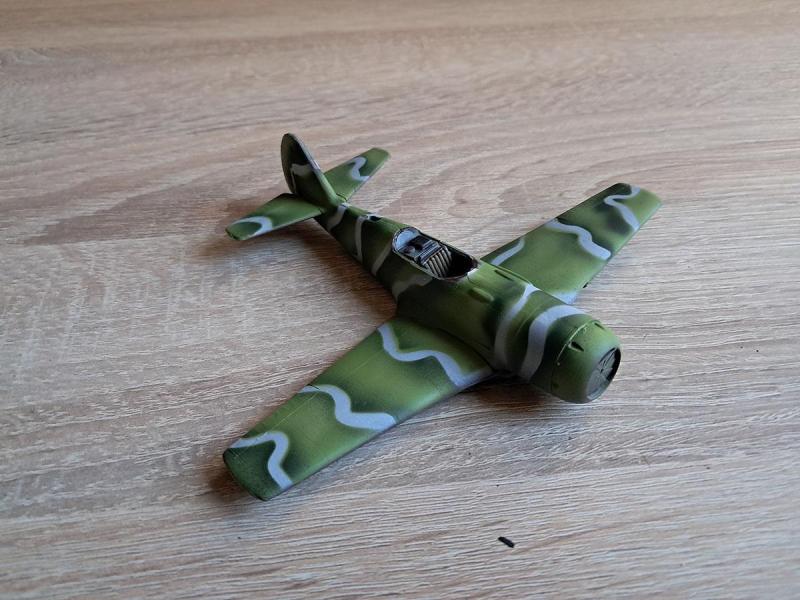 Színezve, kabintetőre várva