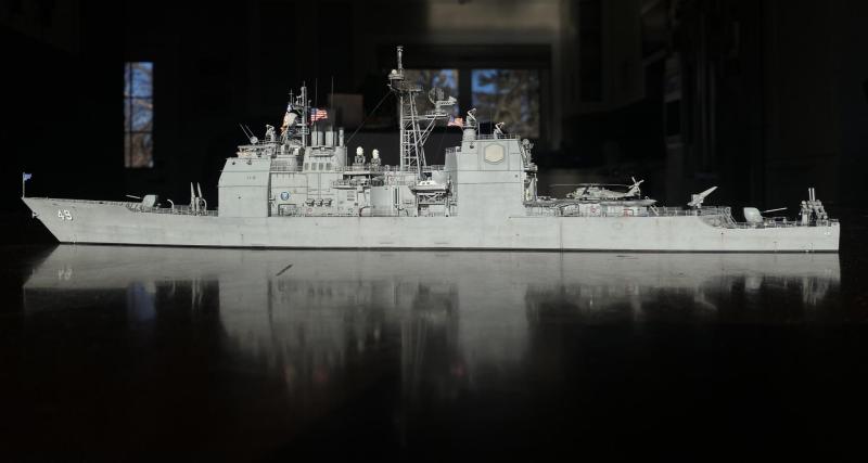 USS Vincennes (CG-49)
1:350 saját építés