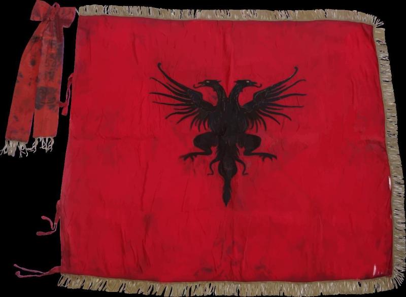 A Vlorában használt albán zászló