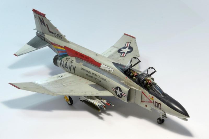 A kabintetők tükrei az Eduard fémmaratás készletéből származnak