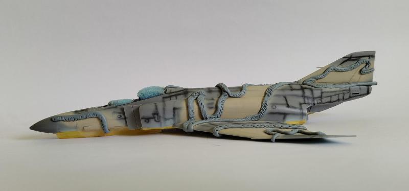 Egy kis Blu Tack maszk