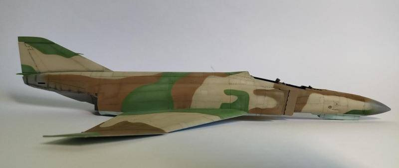 Sekélyebbek a panelvonalak a géptest oldalain