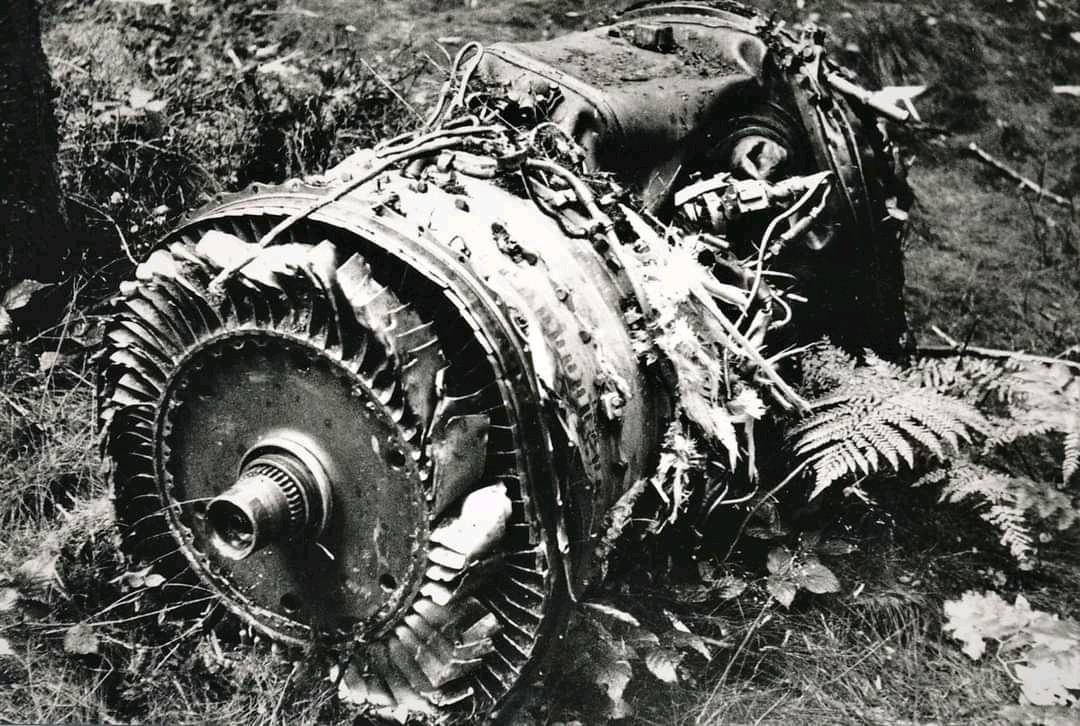 2083 hajtóművének maradványa