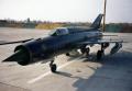 1922 oldalszámú MiG21R a kisérleti zöld-fekete terepmintával melyet egészen kivonásáig megtartott