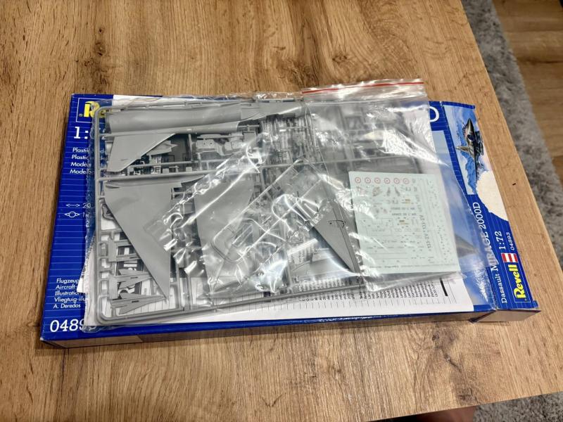 Revell Mirage 2000d 1_72 2