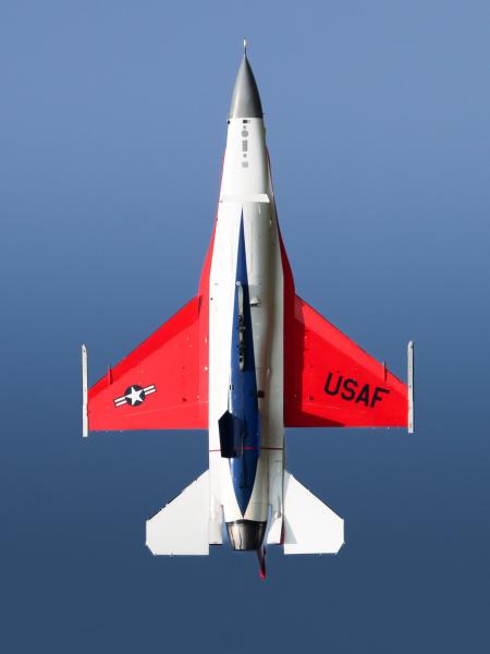 f-16-viper-demo-team-at-asl-2024-v0-83ow08y71spd1