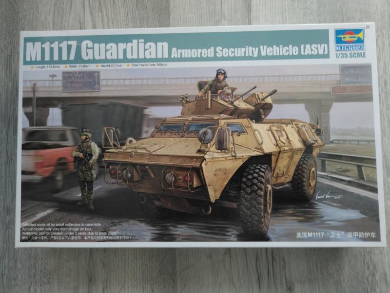 Trumpeter 01541  M1117