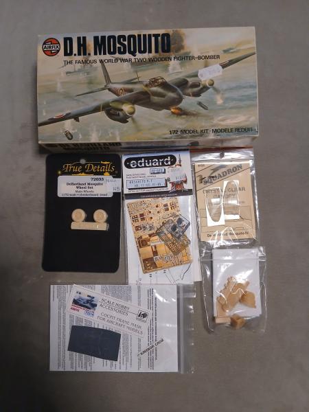 Airfix Mosquito kiegészítőkkel (4500)