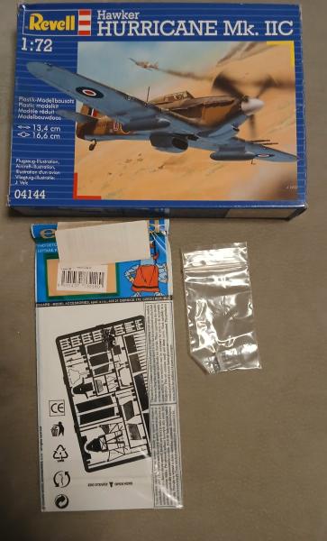 Revell Hurricane kiegészítőkkel (3500)