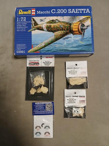 Revell Mc.200 kiegészítőkkel (4000)
