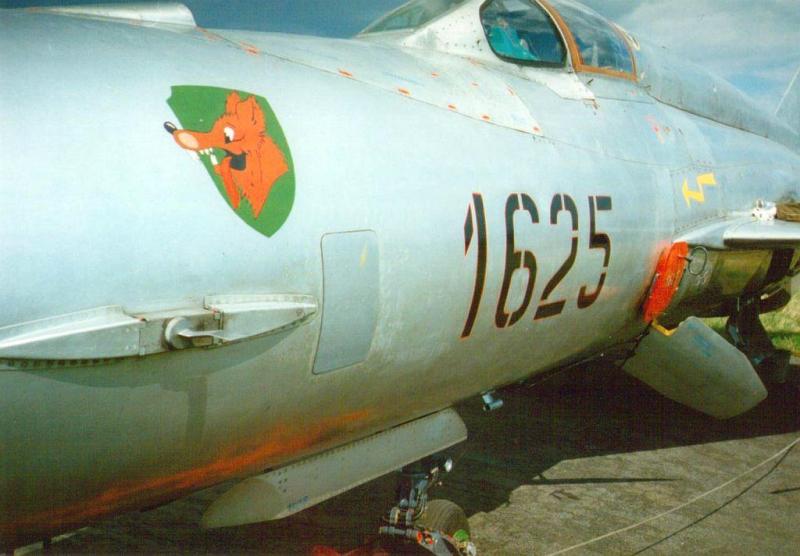 1625 piros keretes számokkal