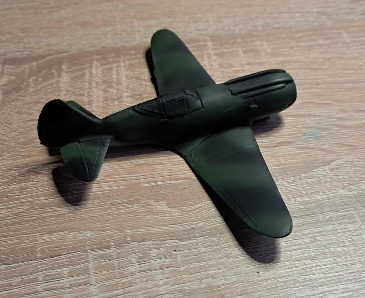 Festve, még "hason"