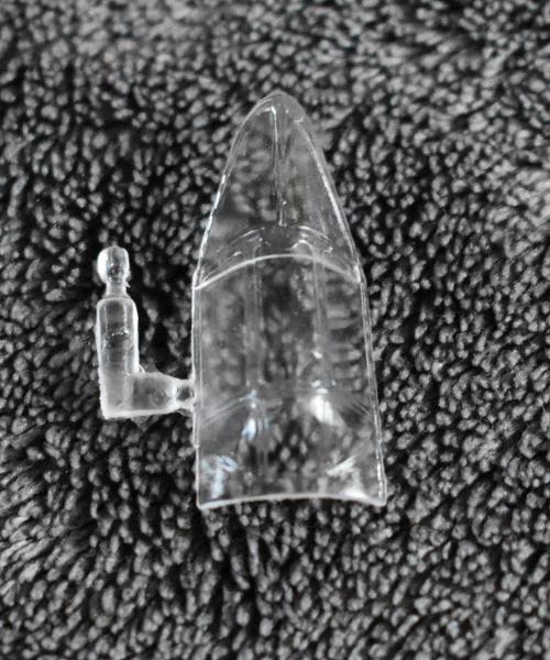 A csaknem átlátszó kabintető