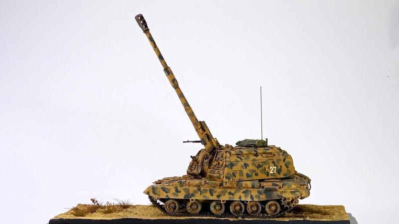 Minimális kiegészítőként egy ponyva került fel