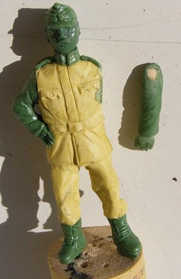 Saját faragású honvédtüzér