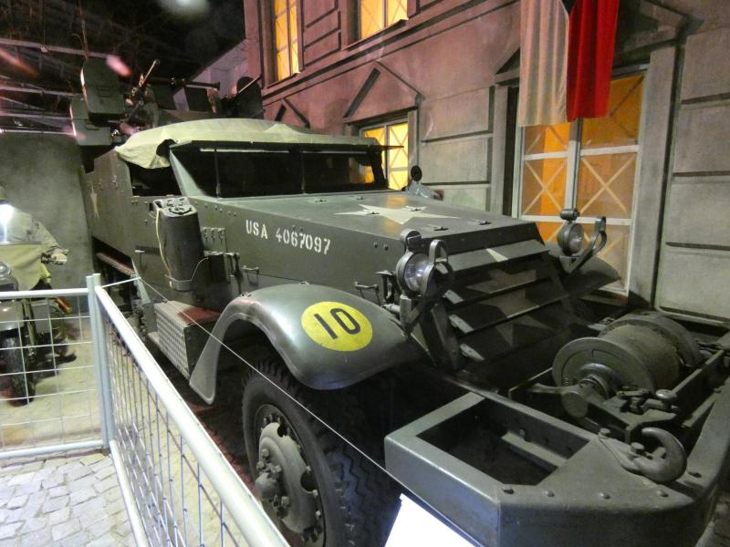 Az amerikai féllánctalpas ismerős lehet az 1:76-os Matchbox makettről