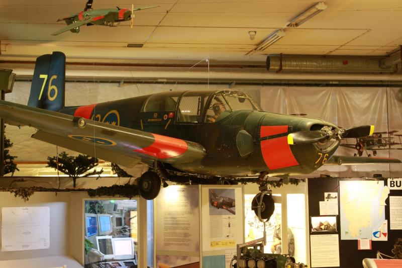 Futár- és iskolagépek is láthatók