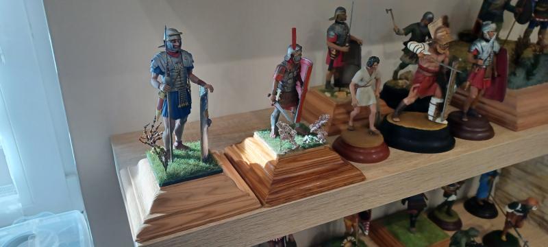 Történelmi figurák eladóak vagy csere.