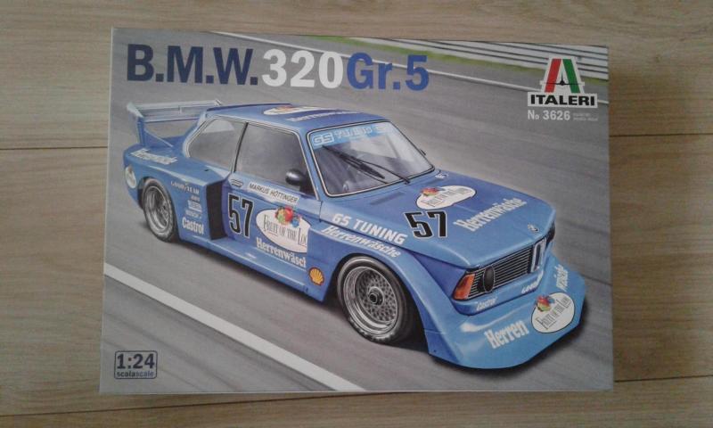 Bmw

1:24 új 9.000,-
