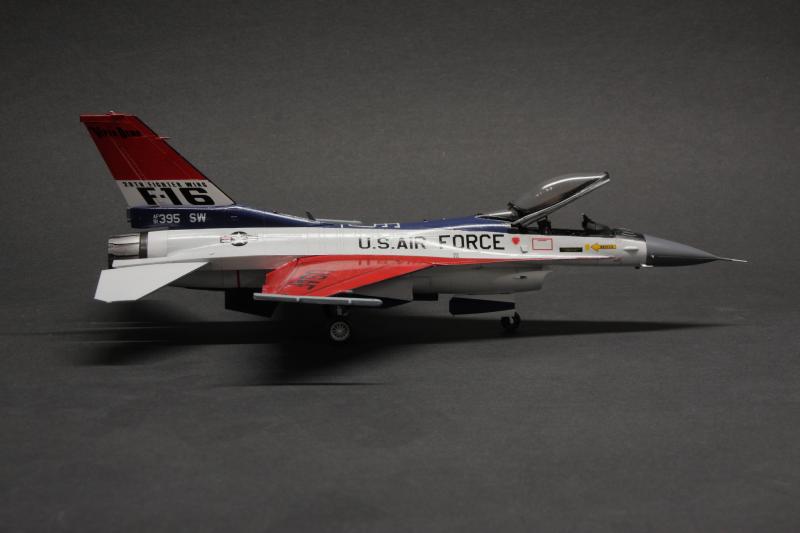 F-16C Viper Demo Team 2024