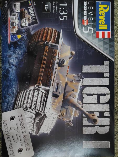 Revell Tiger I 9000