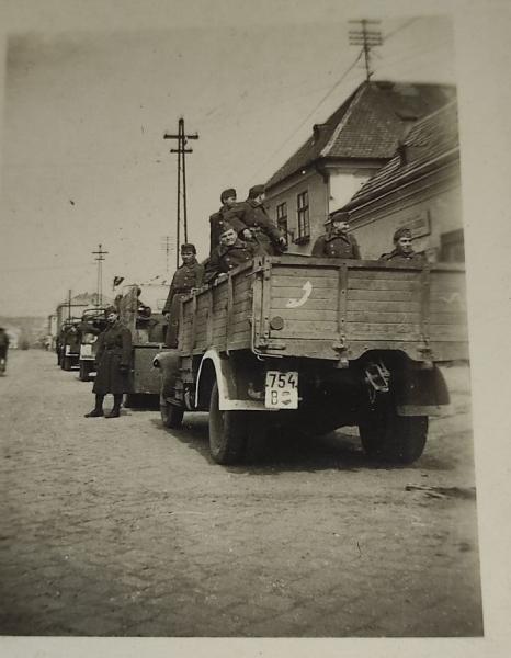 SPA 38 - B-754  = Viktor Szabó via Magyar 2. hadsereg a Don-kanyarban 1942-1943. FB