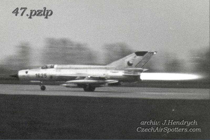 1625 felszállása teljes utánégetéssel