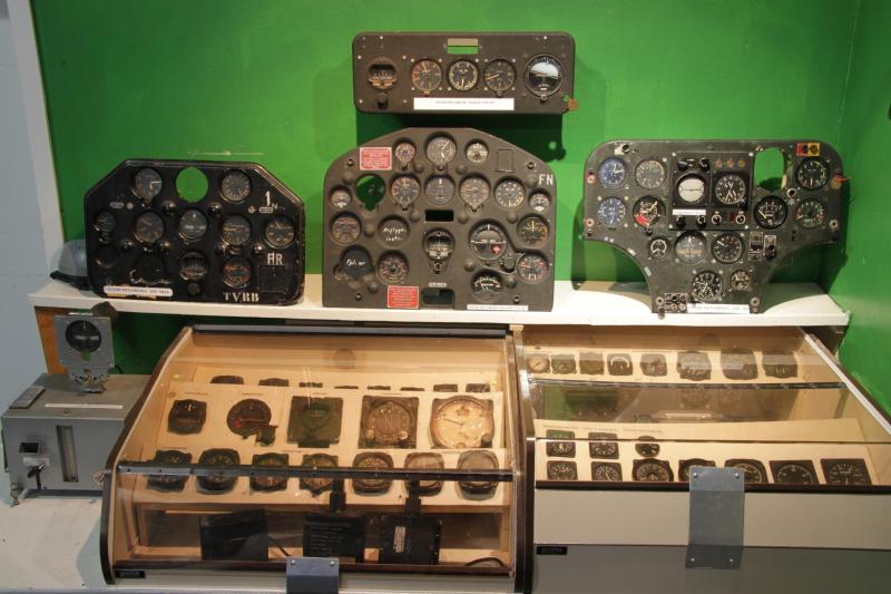 A műszerfalgyűjtemény része