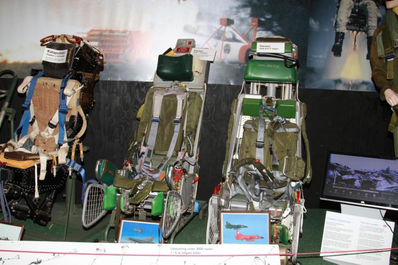 Hunter, Draken és Viggen ülések