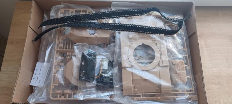 Mini Hobby M-60 Blazer