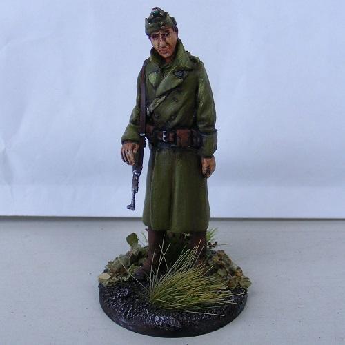 A Balaton Modell nagykabátos honvédje