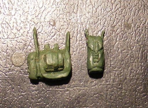 Kenyérzsák és gázálarctáska