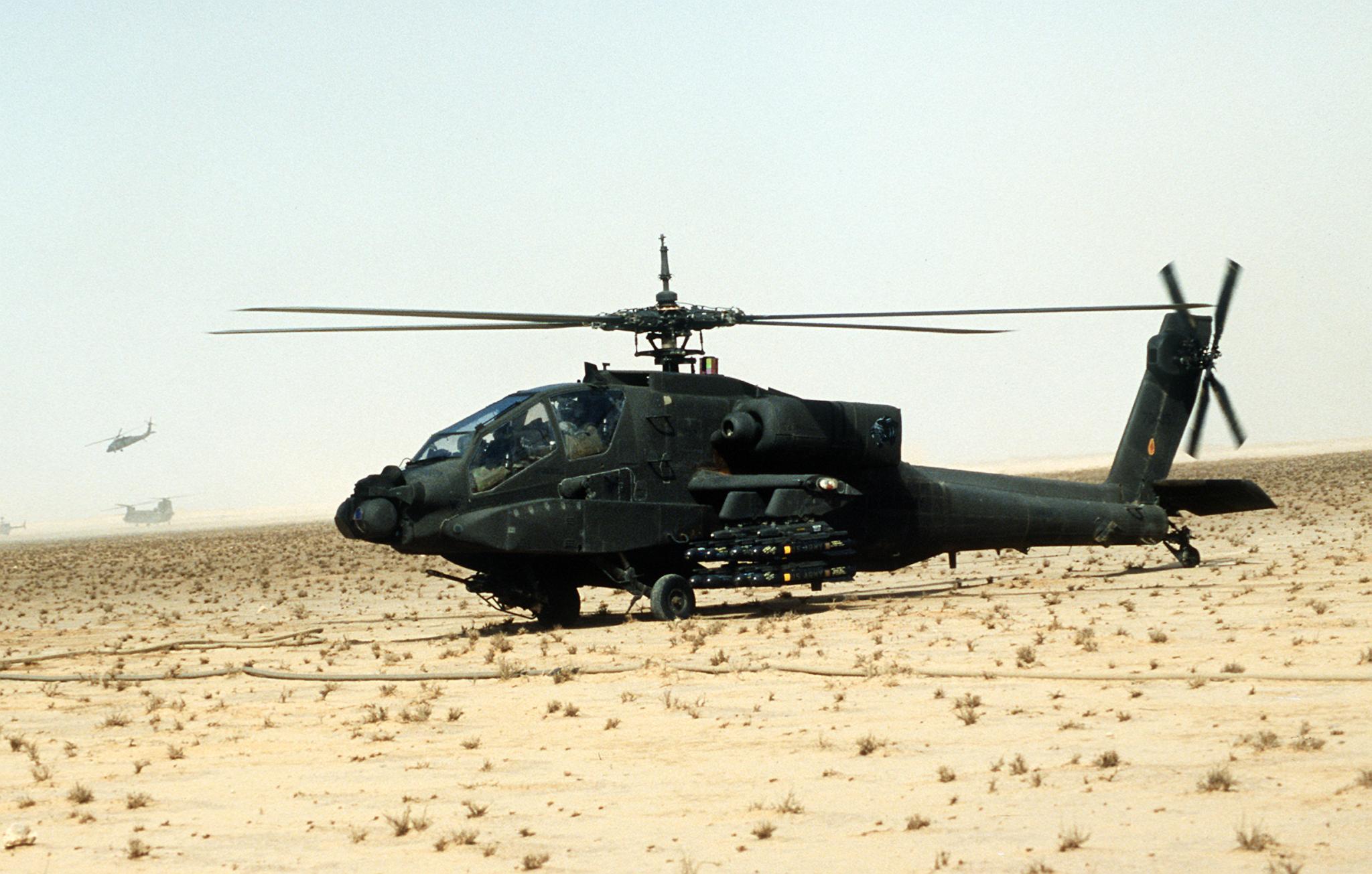 87-00435 Apache az előretolt műveleti bázison 