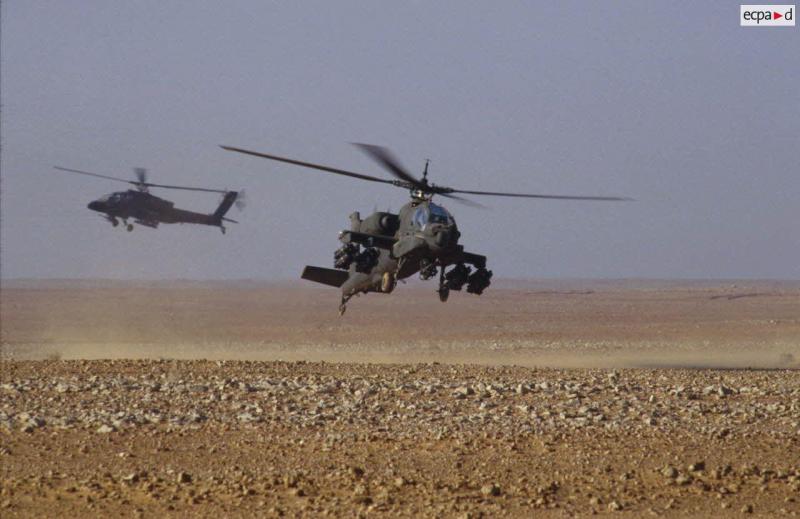 Apache-ok indulnak a frontvonal fölé