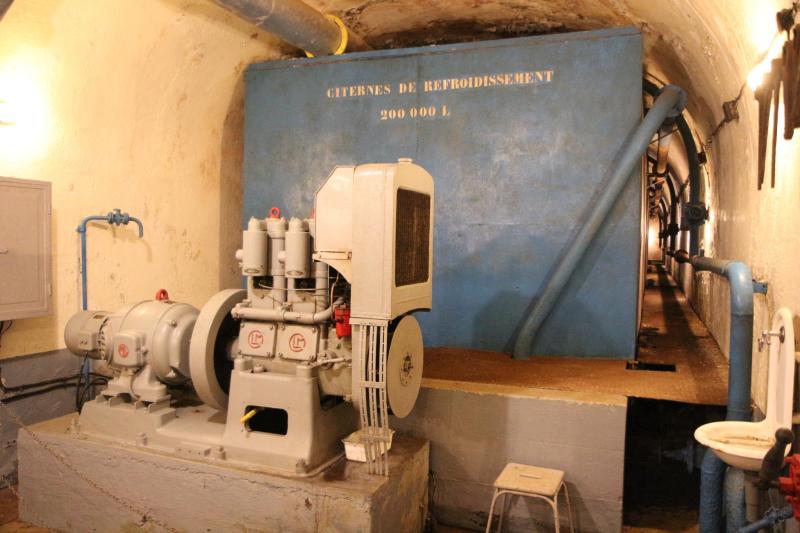 Víztartály szivattyúval