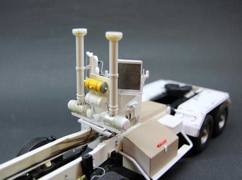 Felépítmény tovább