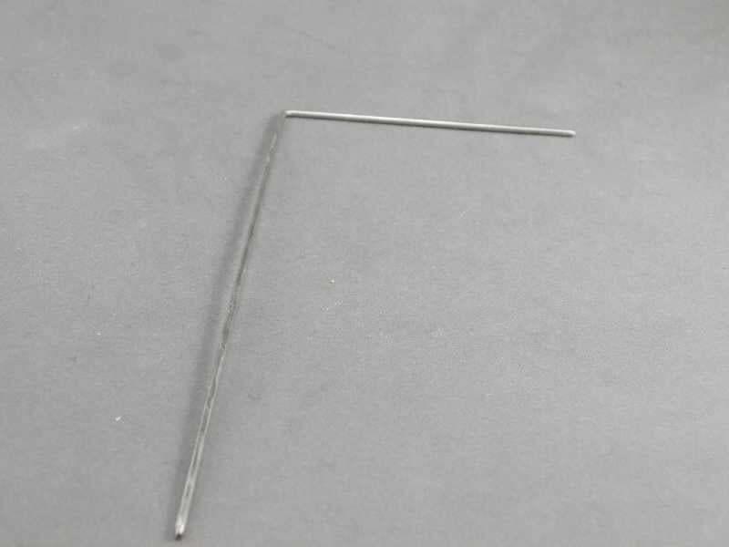 A konzol gerincét adó fémpálca