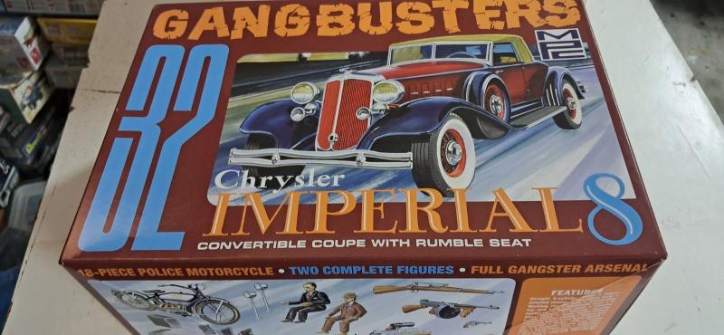 AMT 1932 Chrysler Imperial