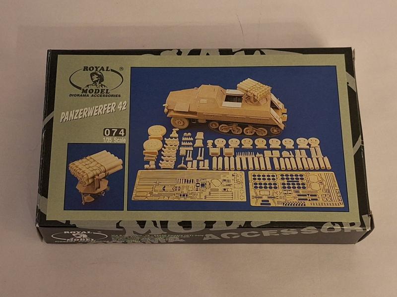 Royal Model Panzerwerfer 42 (1)