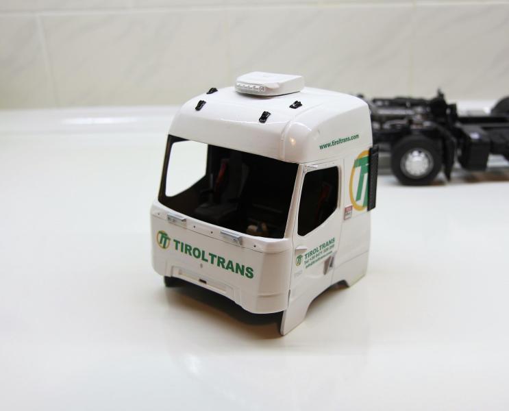 Fülke már matricázva