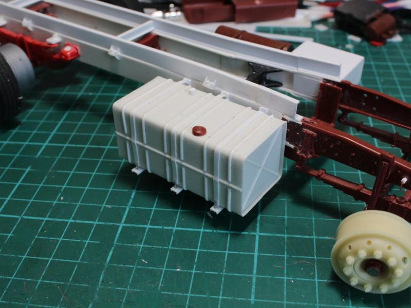 A teljesen új üzemanyagtank