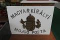 A címert egy romos vasúti kocsiról "mentették meg"