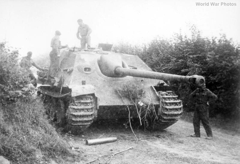 Jagdpanther

AVAVAVA
