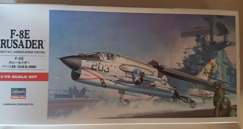 Hasegawa F-8 (5000)