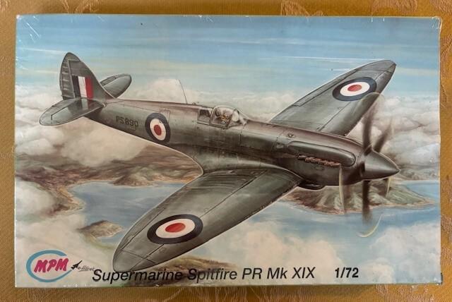 MPM Spitfire Mk. XI (3500)