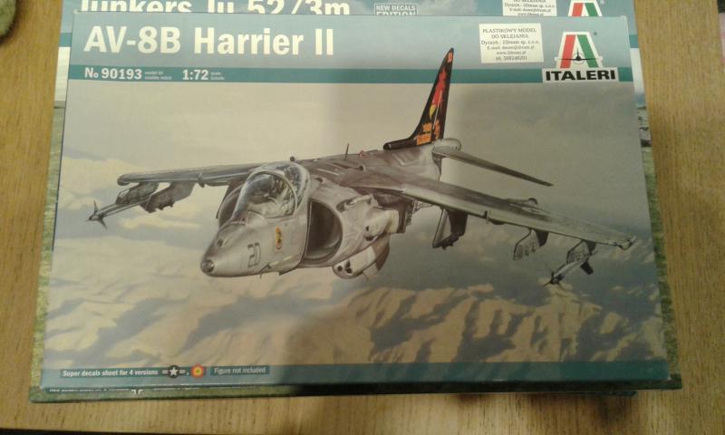 Av-8b

1/72 új 5.000,-